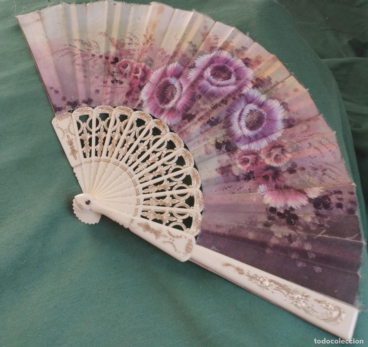 Vintage: Lote de 2 abanicos de pl&aacute;stico y tela - Foto 3