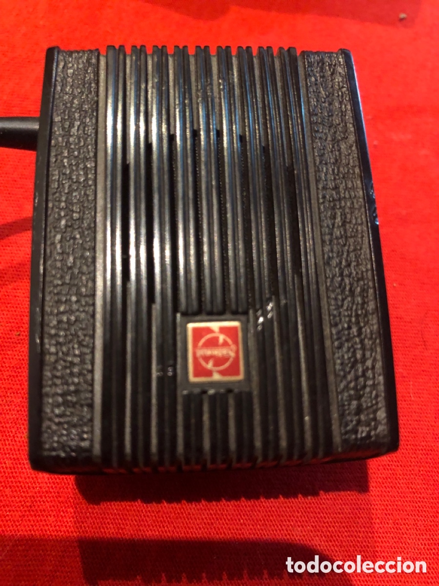 Vintage: Micr&oacute;fono y altavoz vintage