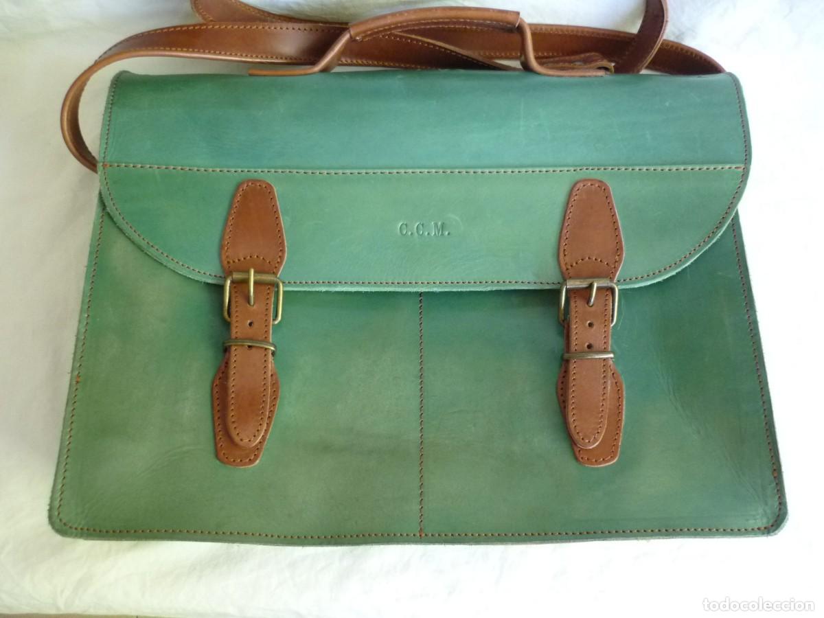 Vintage: Cartera de cuero verde y marr&oacute;n interior azul - Foto 2