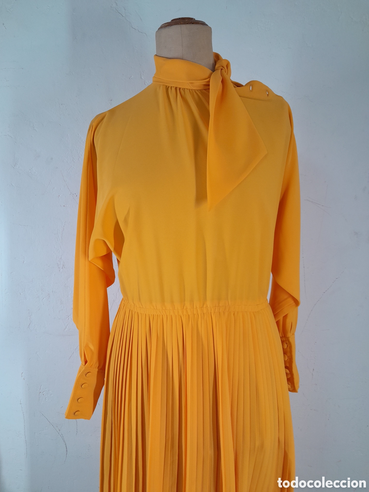 Vintage: VESTIDO AMARILLO DE MUJER - Foto 2