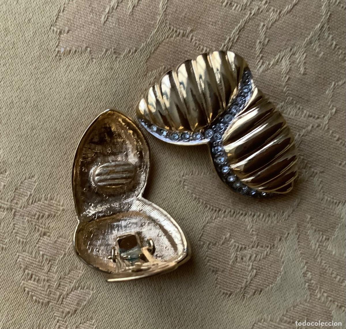 Vintage: PENDIENTES A&Ntilde;O 70 DORADOS - Foto 3