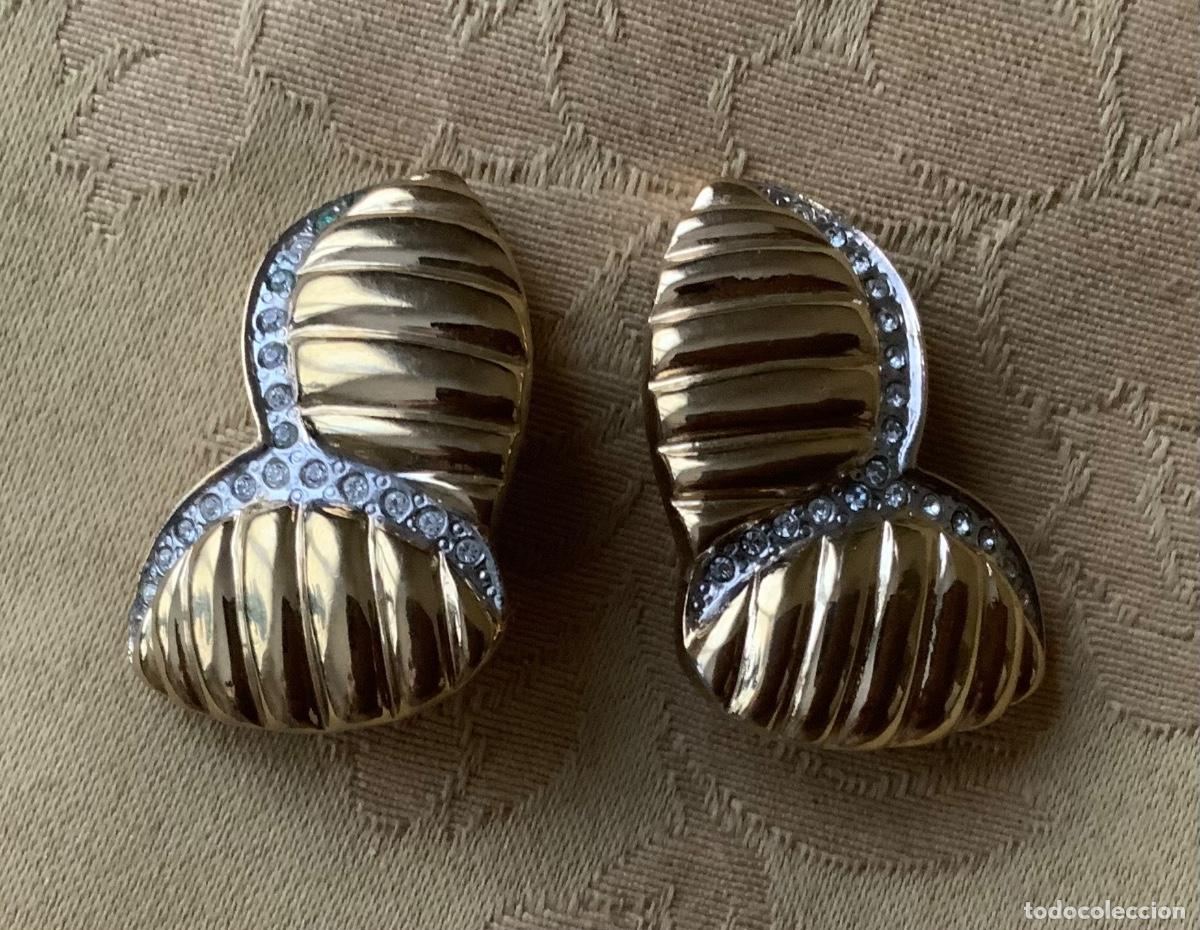 Vintage: PENDIENTES A&Ntilde;O 70 DORADOS - Foto 5