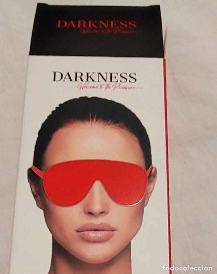 Vintage: Antifaz rojo ojos tapados