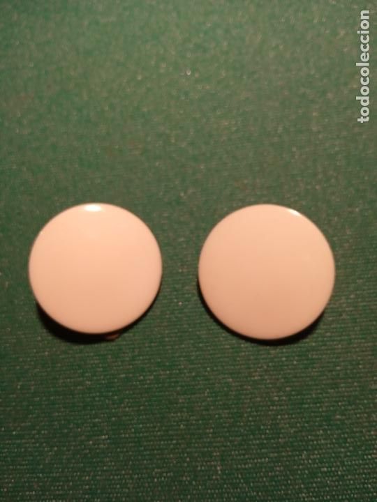 Vintage: PENDIENTES DE PINZA - BLANCOS - PL&Aacute;STICO - 25 mm. - Foto 1