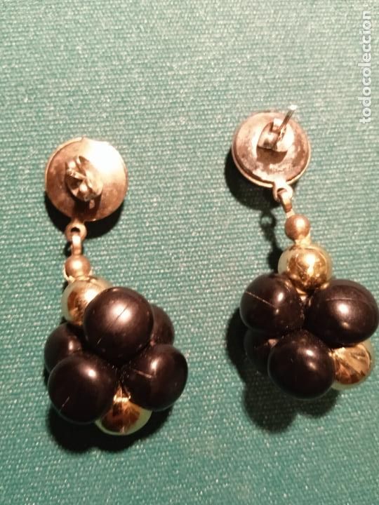 Vintage: PENDIENTES DE PINCHO - PL&Aacute;STICO Y METAL - Foto 2