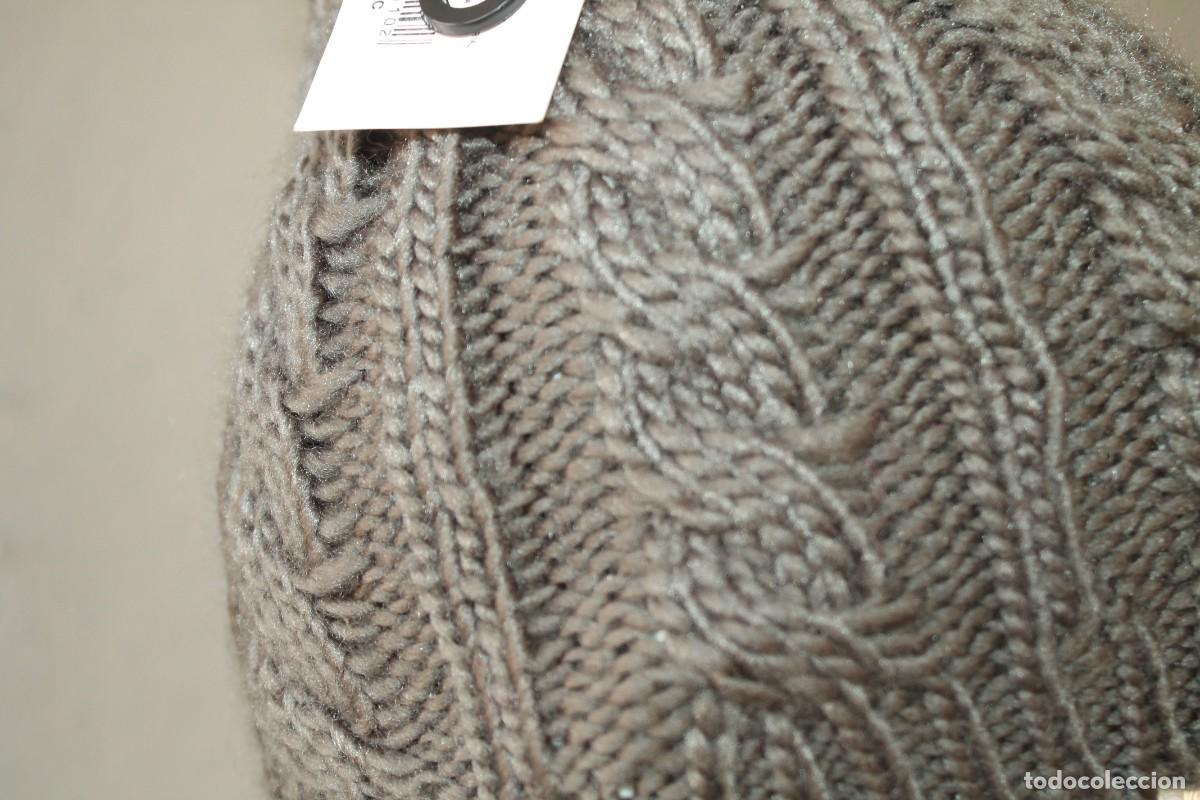 Vintage: 2 GORROS EL&Aacute;STICOS CON POMPON - Talla &uacute;nica - Foto 7