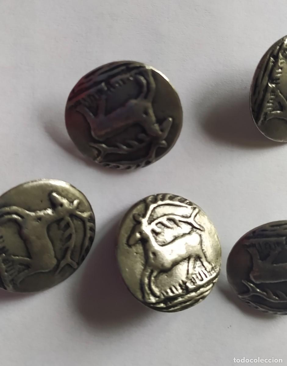 Vintage: Botones de metal plateado - Foto 4