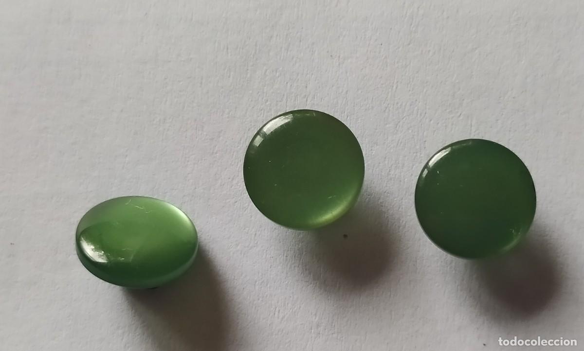 Vintage: Botones verdes - Foto 1
