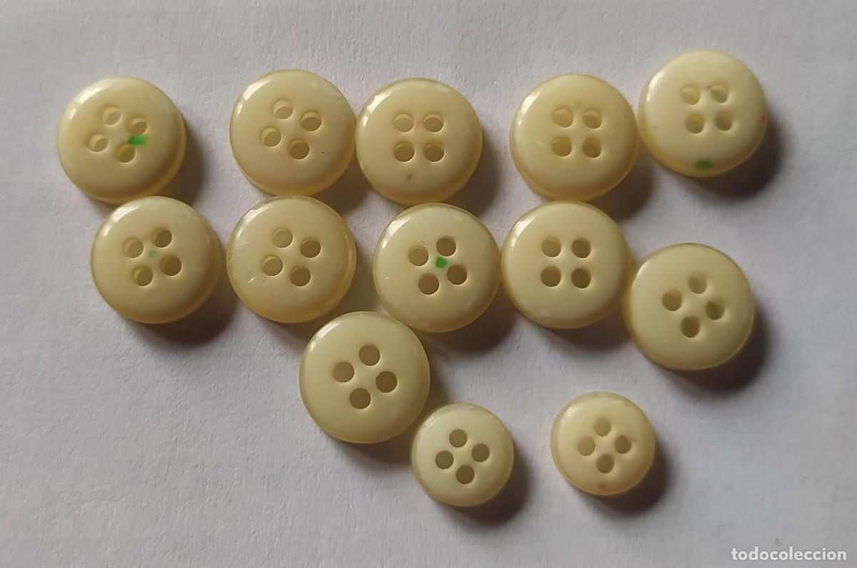 Vintage: 13 botones peque&ntilde;os pedro del hierro - Foto 2