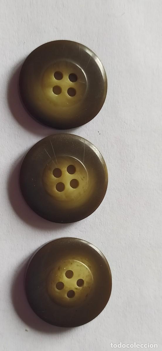 Vintage: 3 botones marrones de pasta - Foto 4