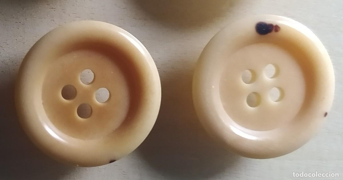 Vintage: 4 botones beige - Foto 4