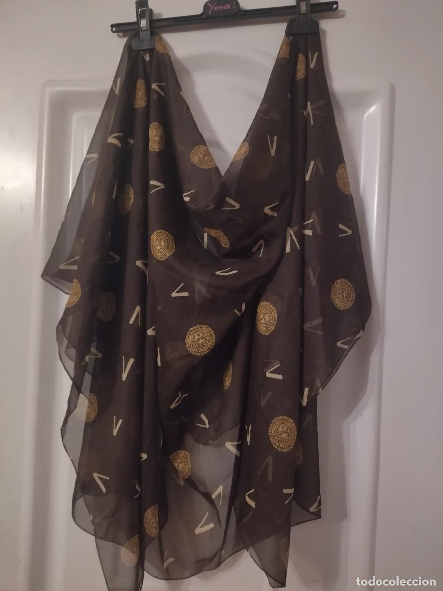 Vintage: Bonito pa&ntilde;uelo de cuello Versace - Foto 4