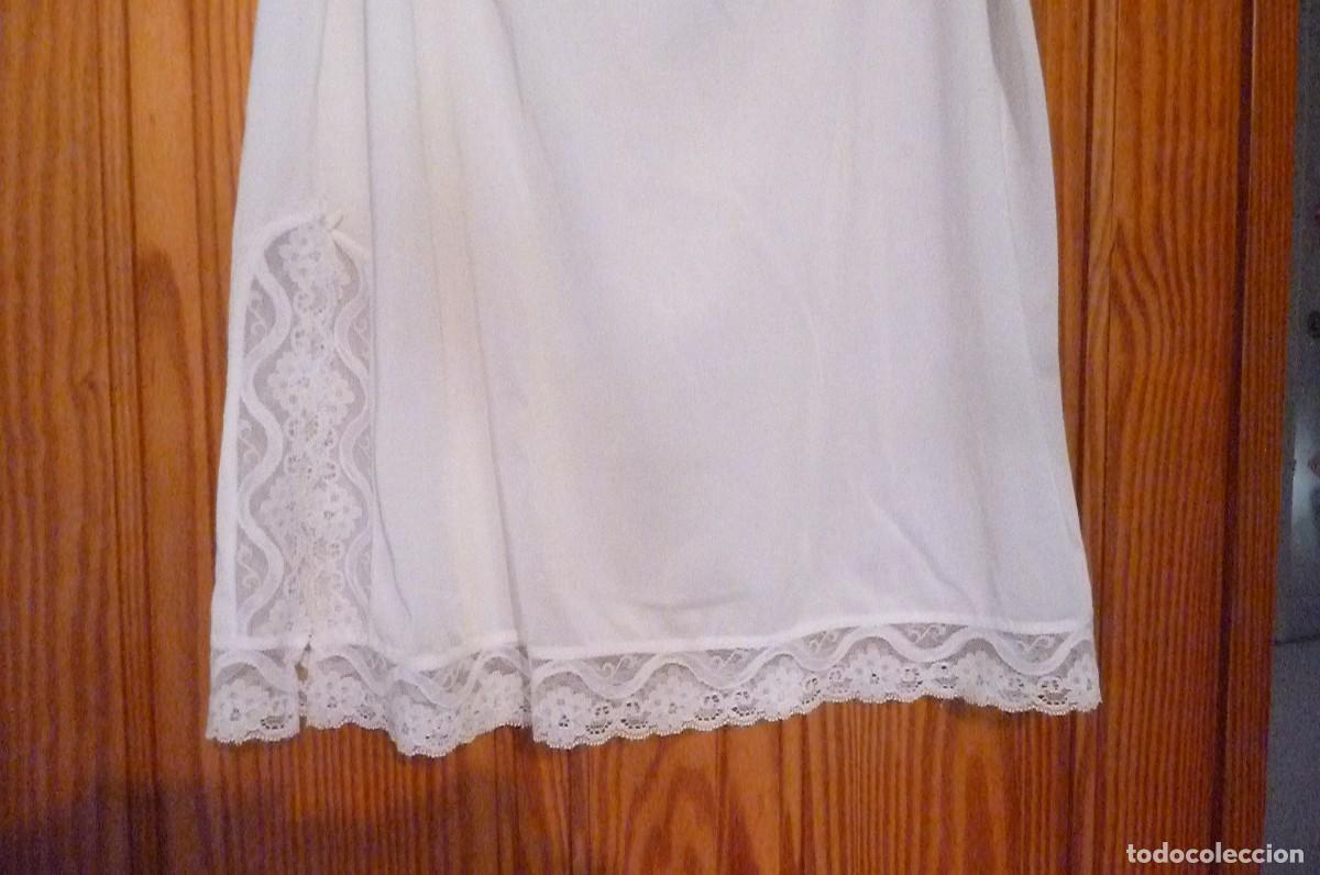 Vintage: Antigua combinaci&oacute;n. Ropa interior, falda - Foto 4