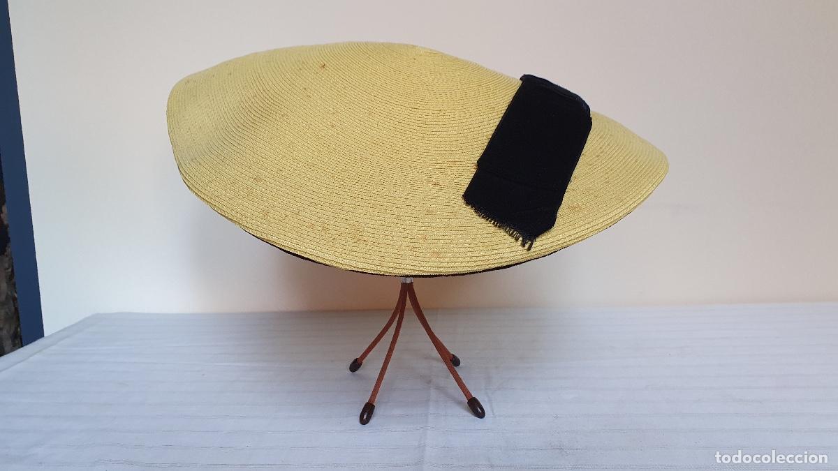 Vintage: Sombrero plato de rafia y terciopelo - Foto 1