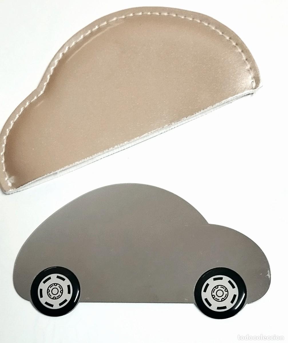 Vintage: Espejo de bolso en forma de coche vintage - Foto 2