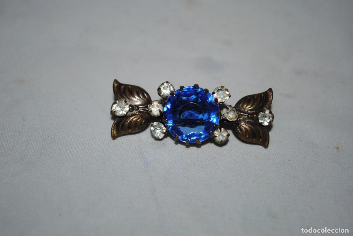 Vintage: BROCHE ANTIGUO CON GEMA AZUL CIELO . - Foto 2