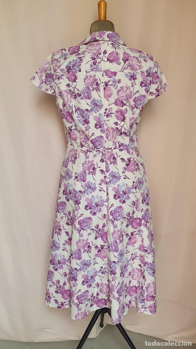 Vintage: Vestido estampado flores moradas - Foto 2