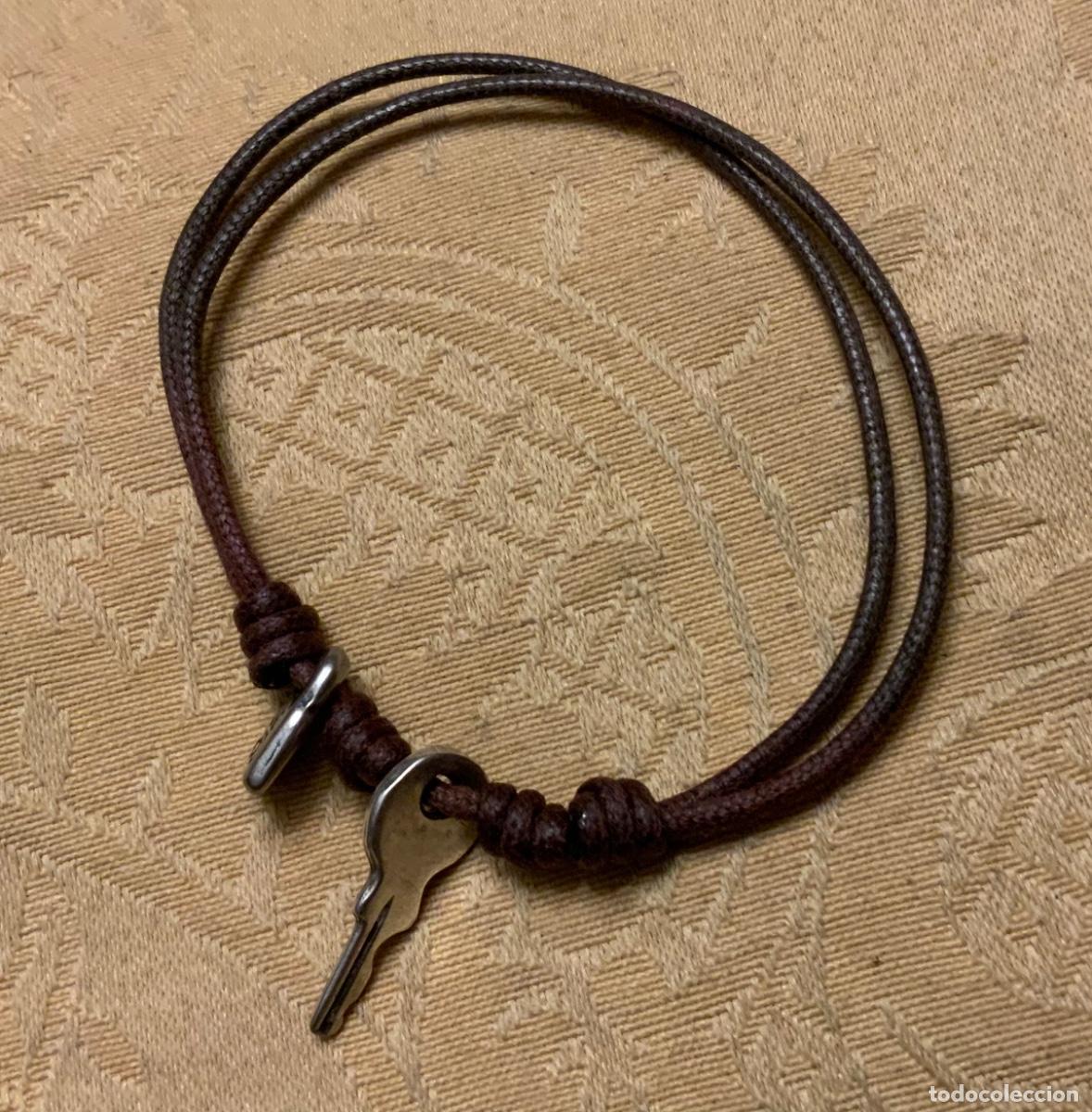 Vintage: PULSERA CANDADO Y LLAVE UNO DE 50 - Foto 2