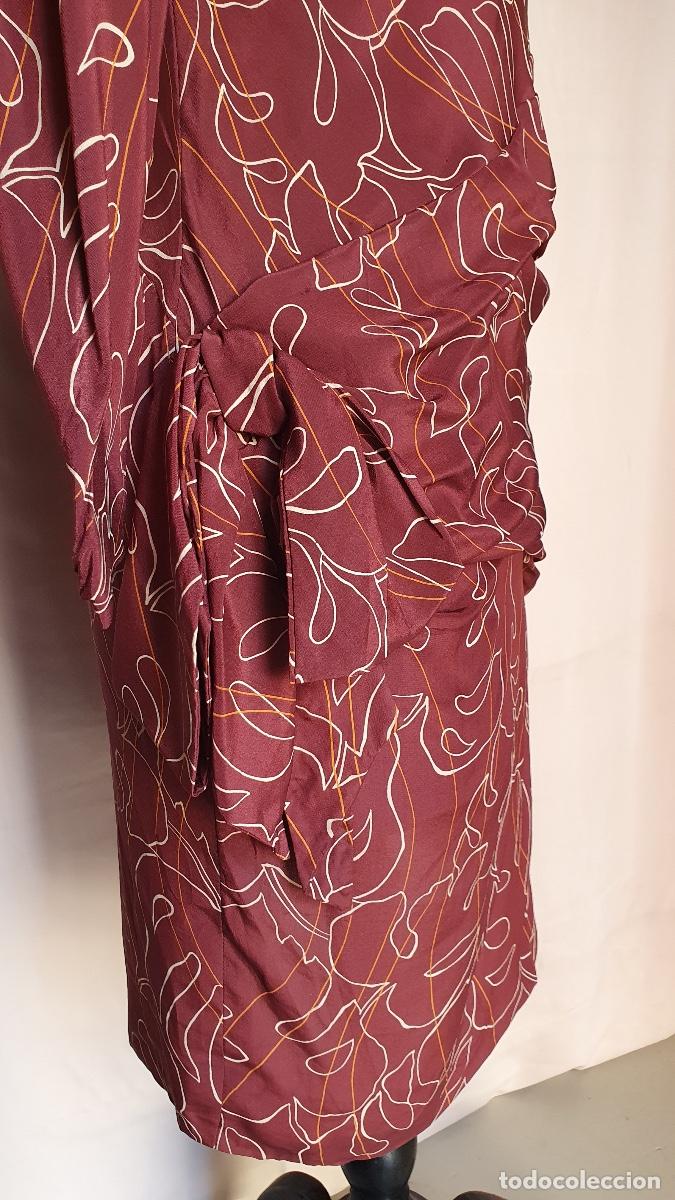 Vintage: Vestido drapeado burdeos - Foto 3