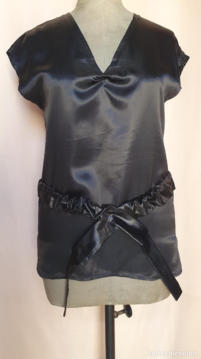 Vintage: Blusa de raso de seda negra con cinturon - Foto 1