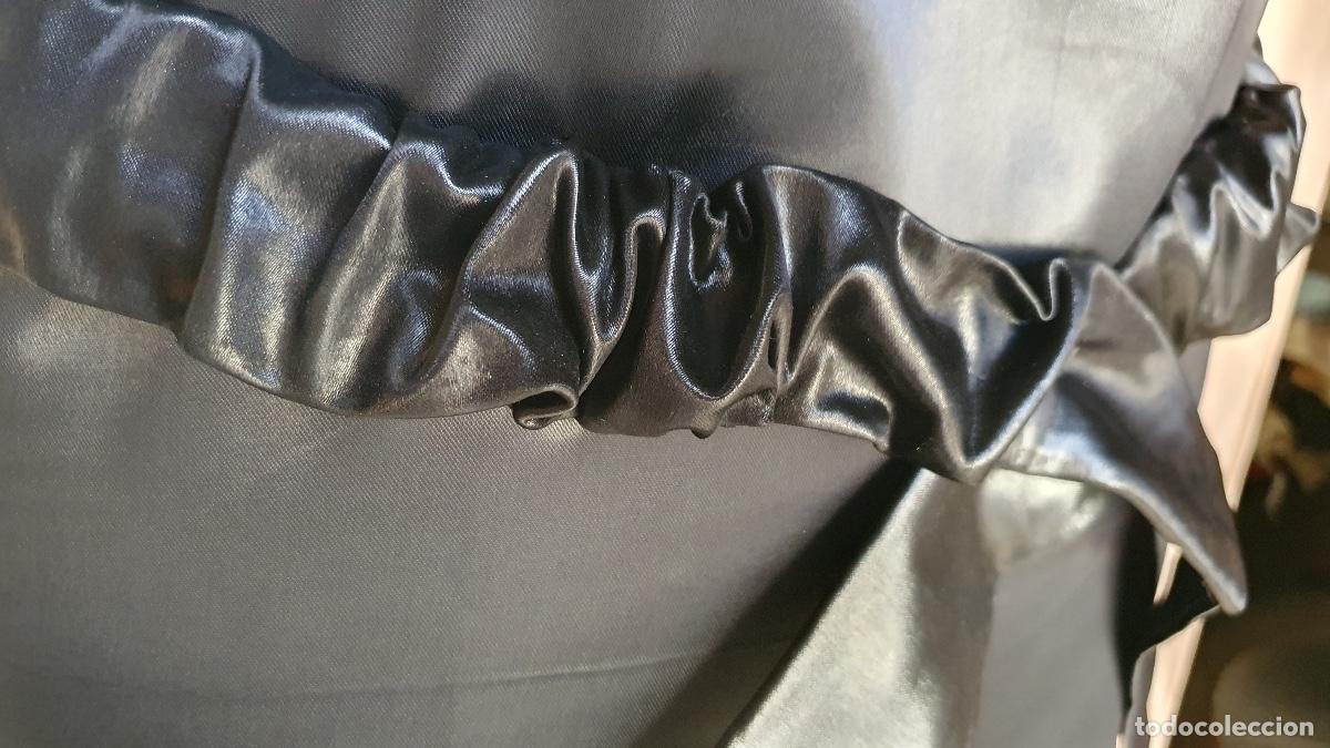 Vintage: Blusa de raso de seda negra con cinturon - Foto 2