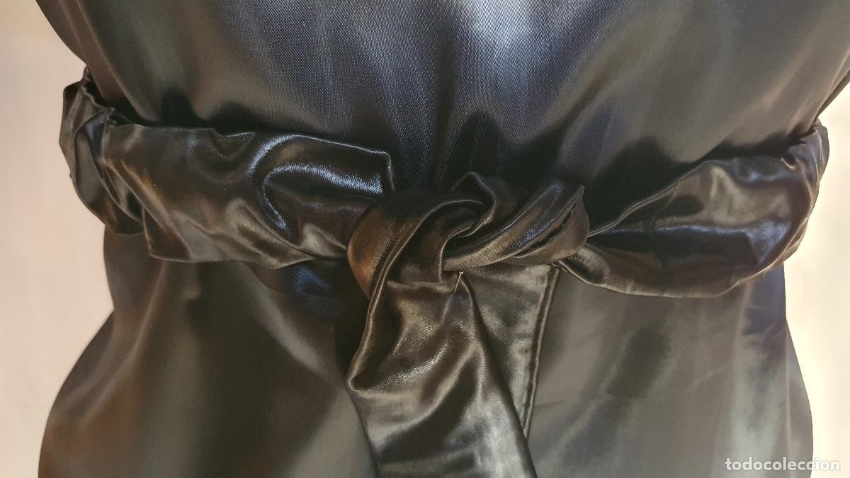 Vintage: Blusa de raso de seda negra con cinturon - Foto 5