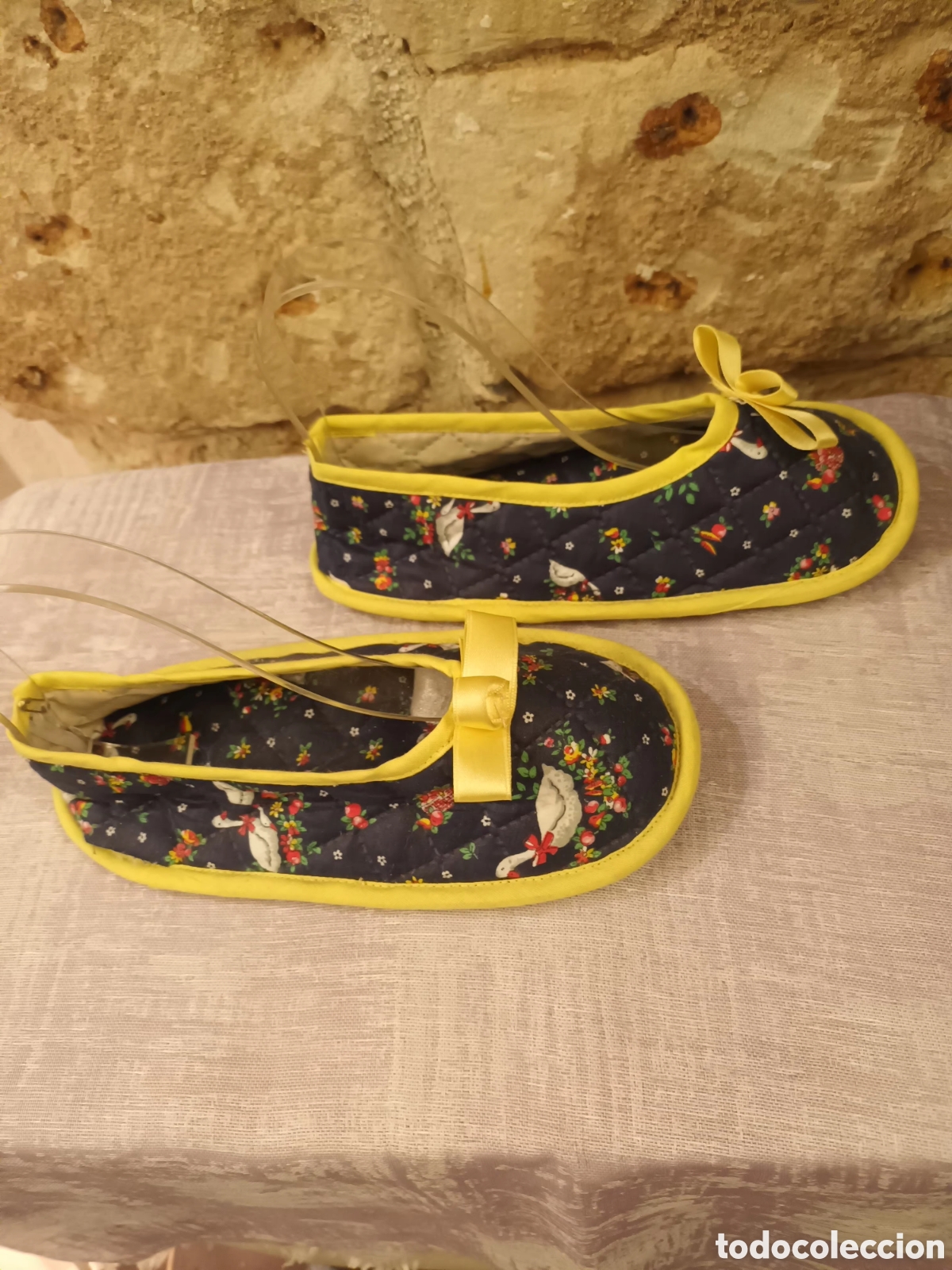 Vintage: Zapatillas amorosas - Foto 1