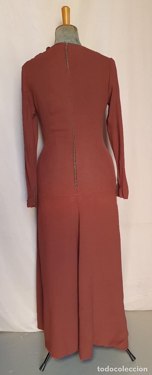 Vintage: Vestido marron con pliegues - Foto 3