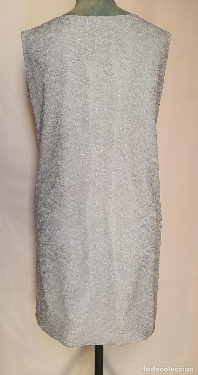Vintage: Vestido de encaje gris sin mangas - Foto 4