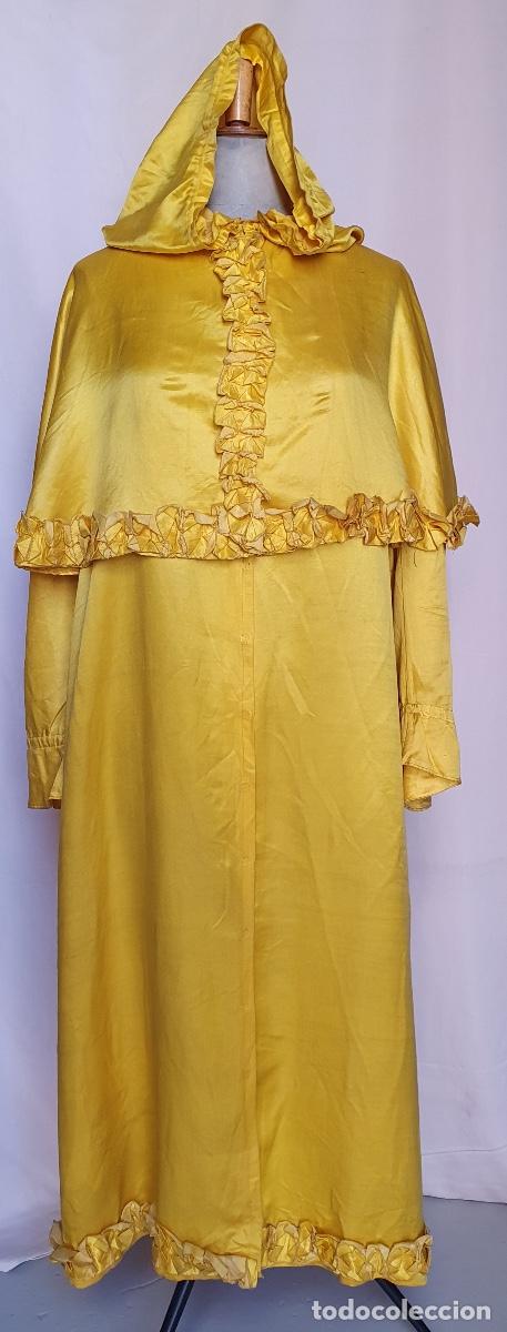 Vintage: Capa de raso amarillo - Foto 1