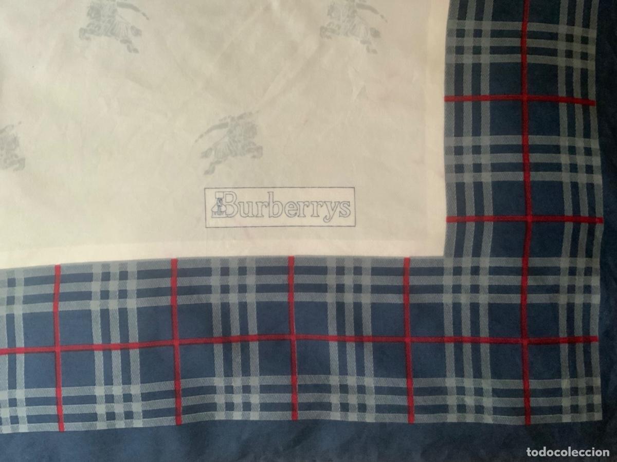 Vintage: PA&Ntilde;UELO SEDA NATURAL BURBERRYS - Foto 1