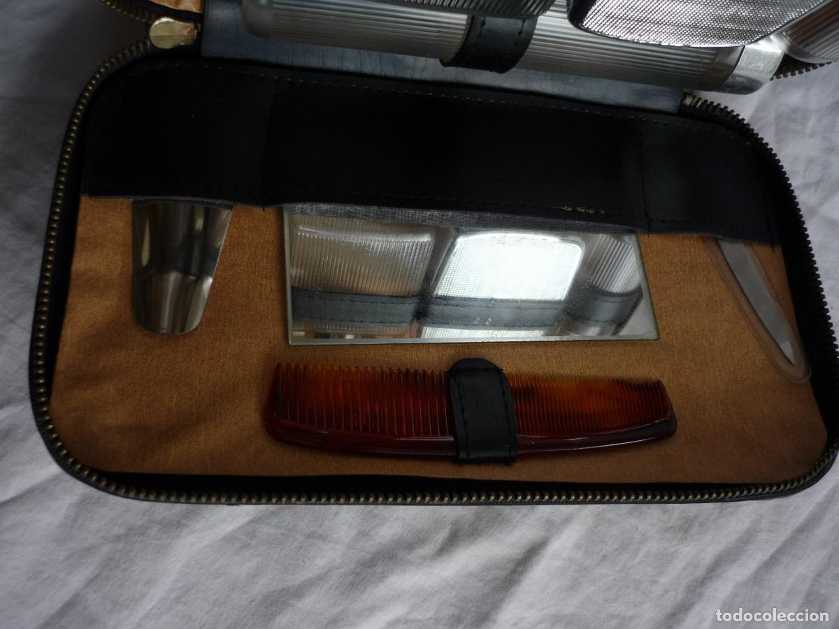 Vintage: Neceser de viaje completo, recipientes de pl&aacute;stico - Foto 3