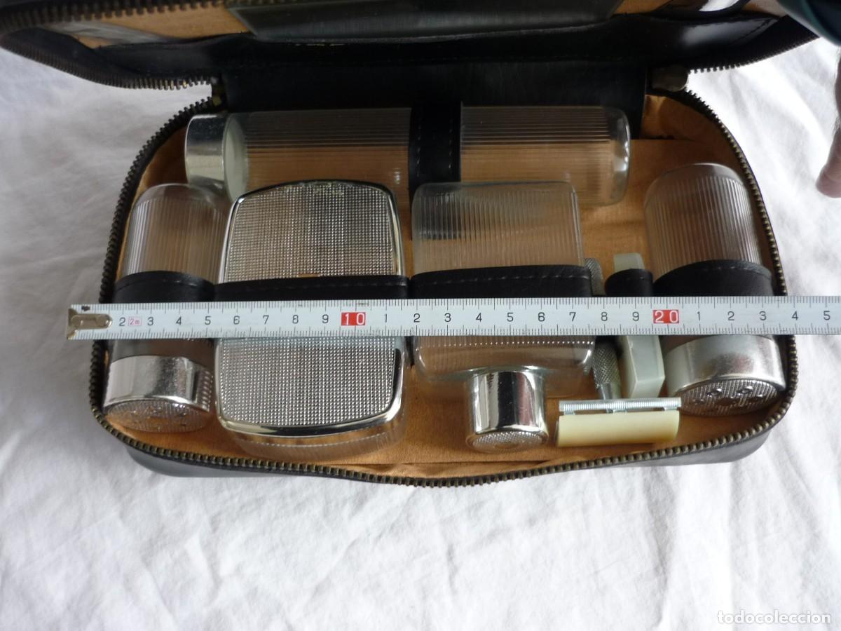 Vintage: Neceser de viaje completo, recipientes de pl&aacute;stico - Foto 4