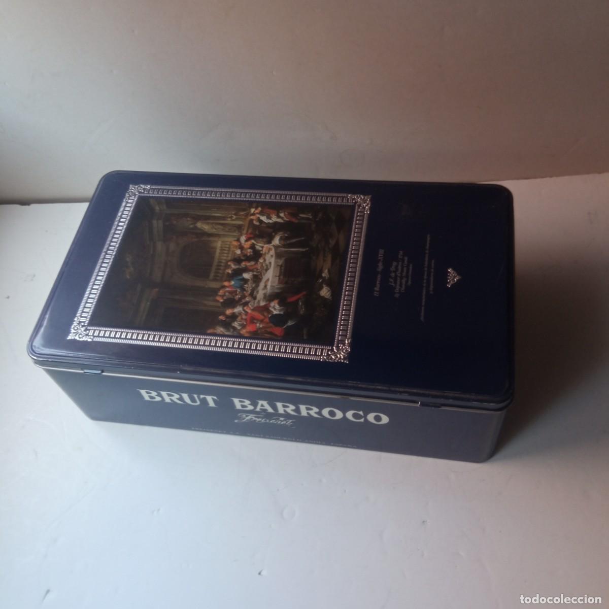 Vintage: Caja de lata FREIXENET brut barroco - Foto 2