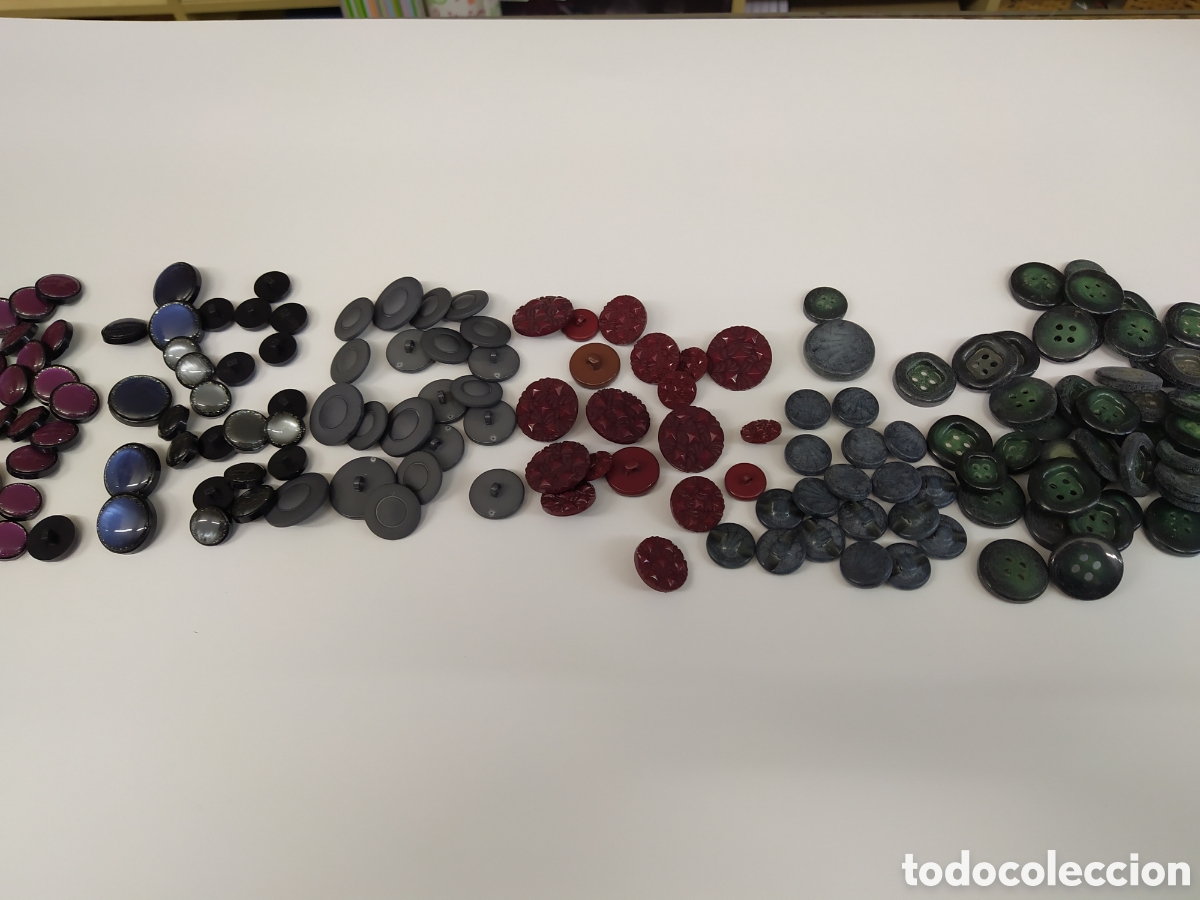 Vintage: 155 botones todos - Foto 1