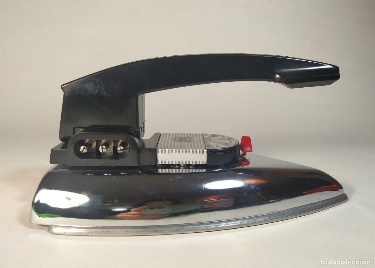Vintage: Plancha de viaje. SOLAC. Mod. 631. - Foto 2