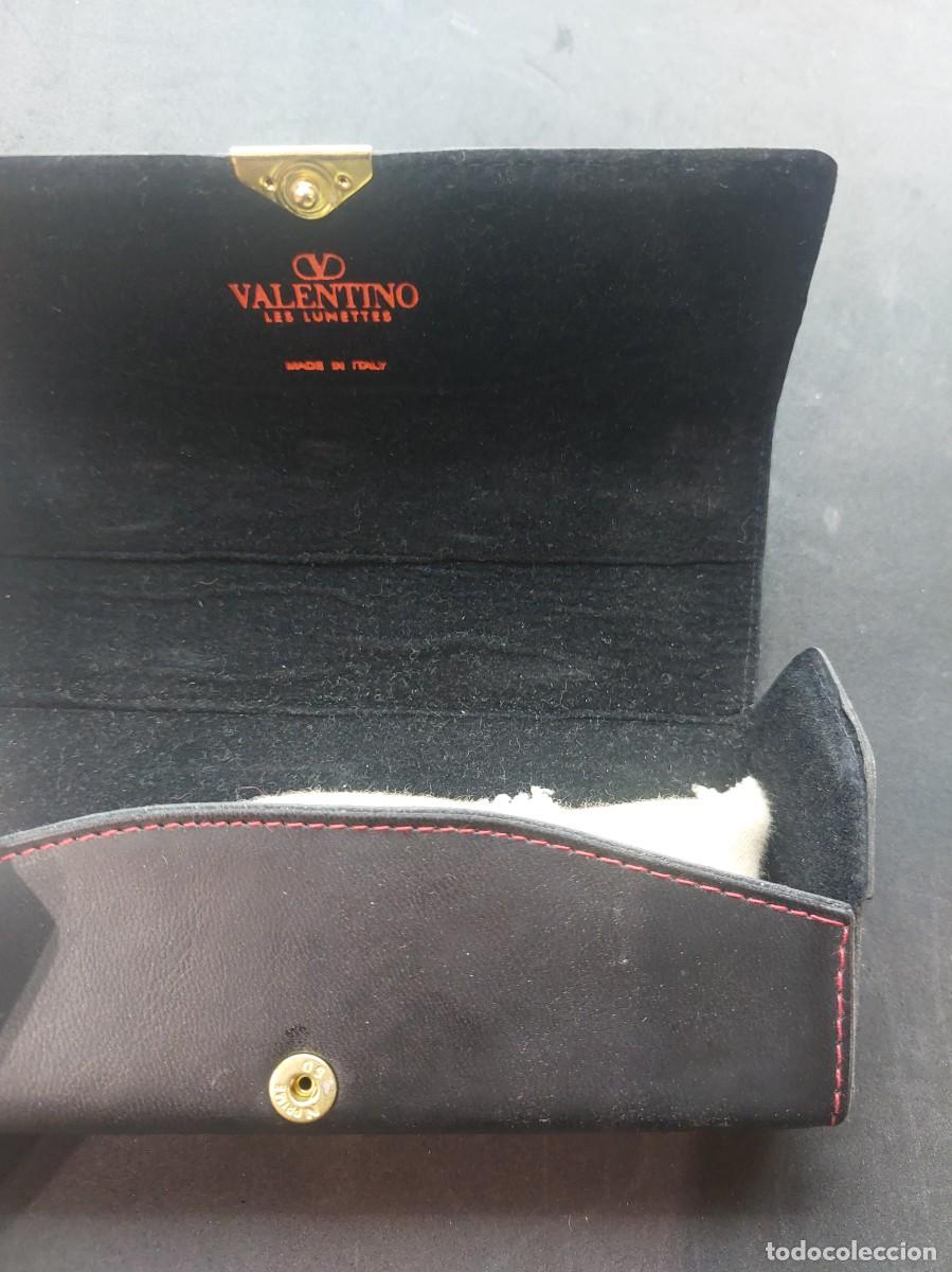 Vintage: ESTUCHE R&Iacute;GIDO DE GAFAS VALENTINO - Foto 1