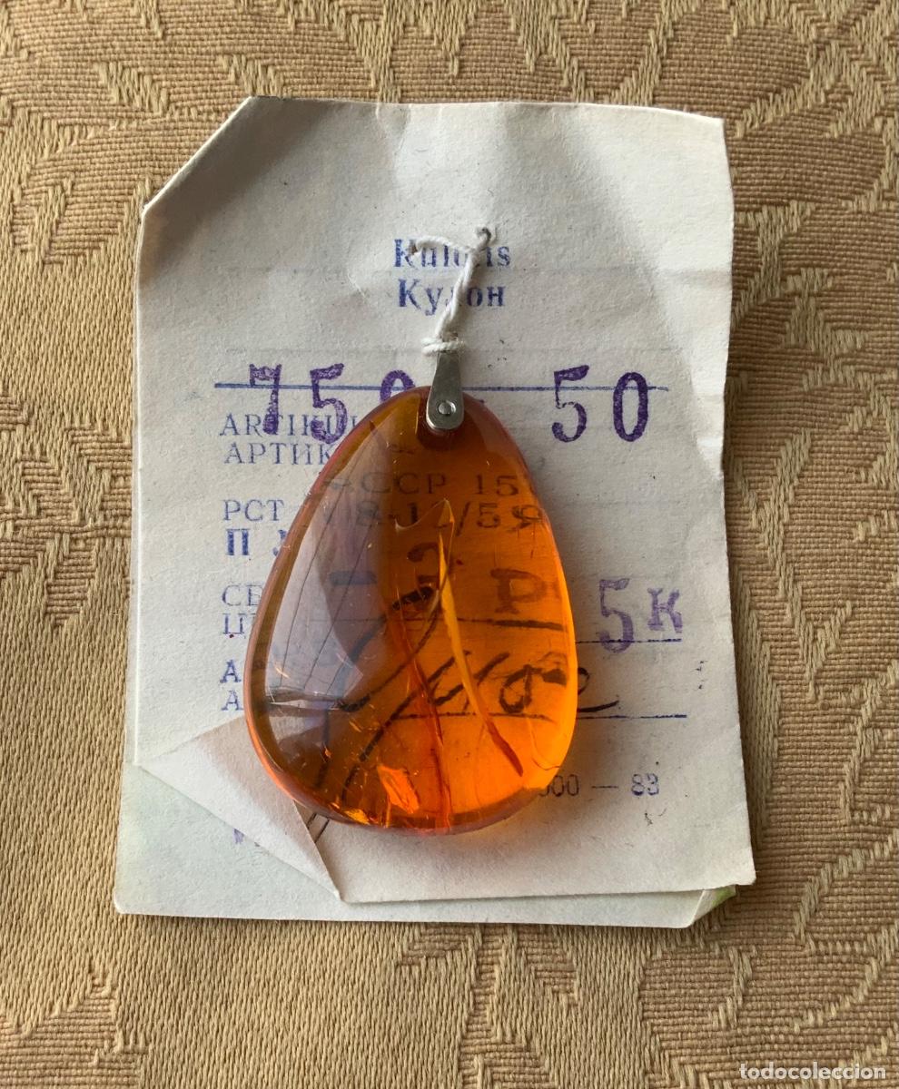 Vintage: COLGAMTE &Aacute;MBAR DEL BALTICO CON CERTIFICADO A&Ntilde;O 83 - Foto 1