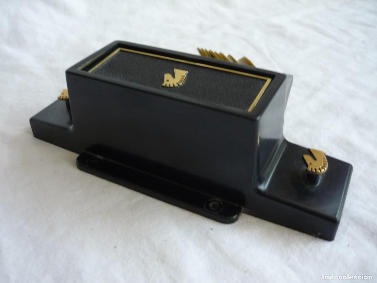Vintage: Percha de corbatas en pl&aacute;stico con caj&oacute;n para pinzas de corbata - Foto 4