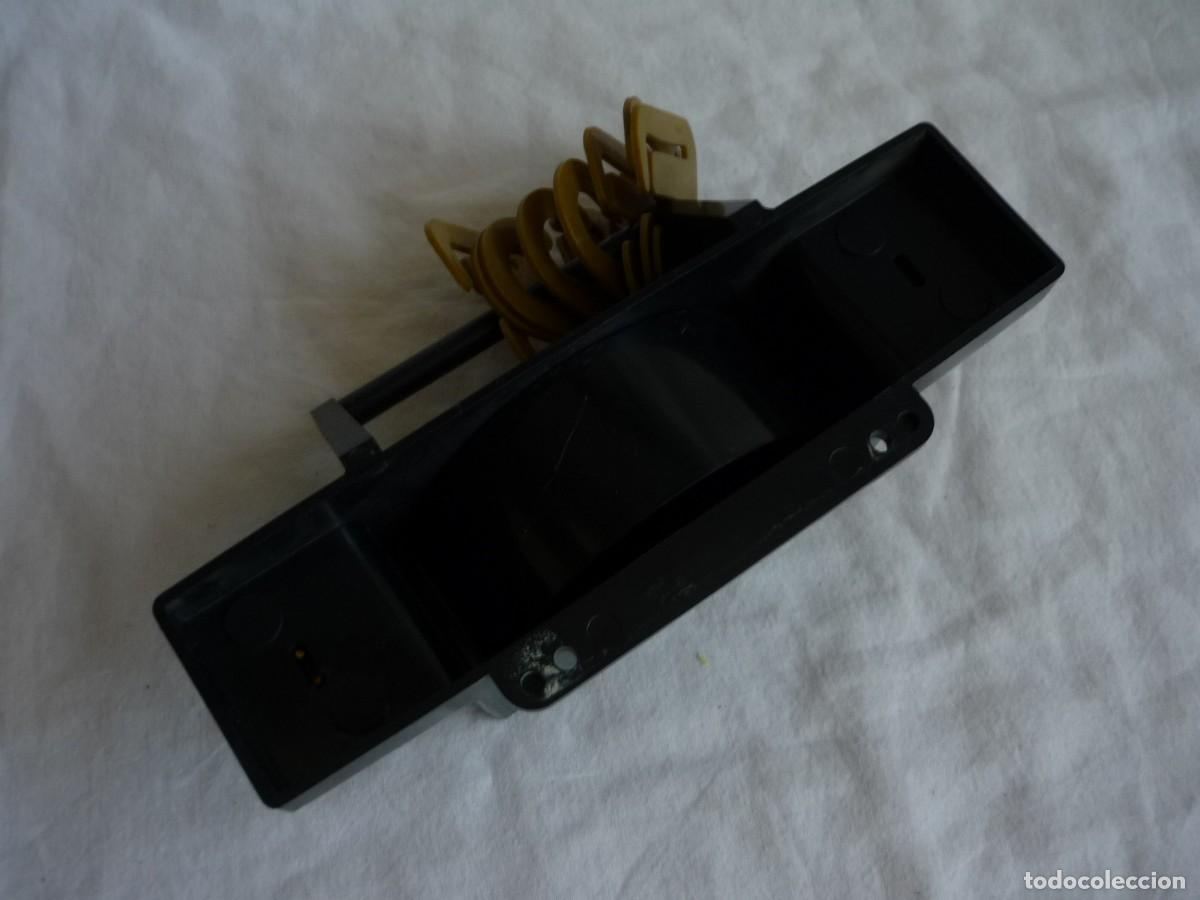 Vintage: Percha de corbatas en pl&aacute;stico con caj&oacute;n para pinzas de corbata - Foto 7
