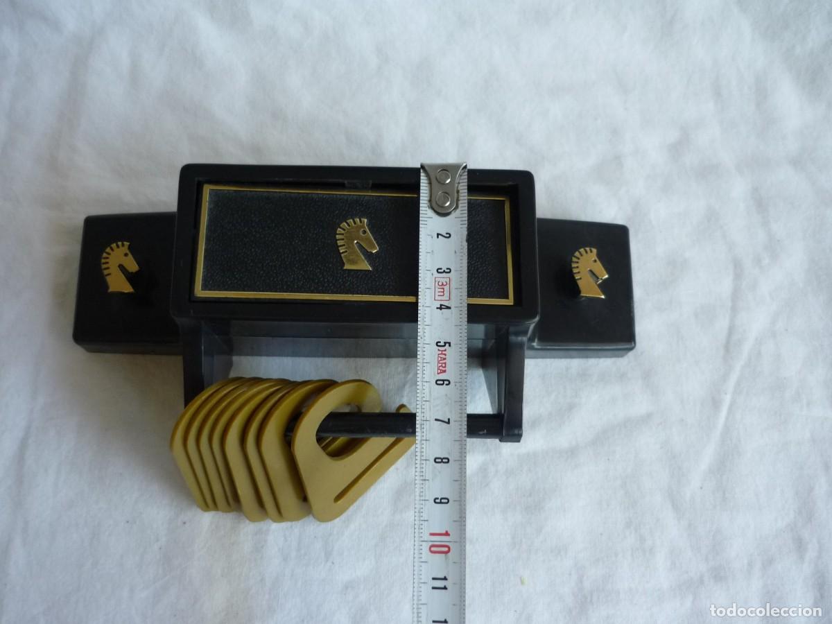 Vintage: Percha de corbatas en pl&aacute;stico con caj&oacute;n para pinzas de corbata - Foto 10