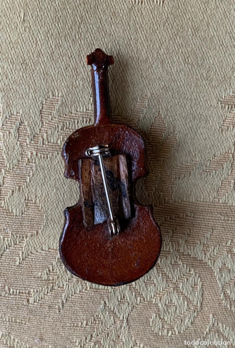 Vintage: BROCHE VIOL&Iacute;N DE MADERA HECHO A MANO - Foto 4