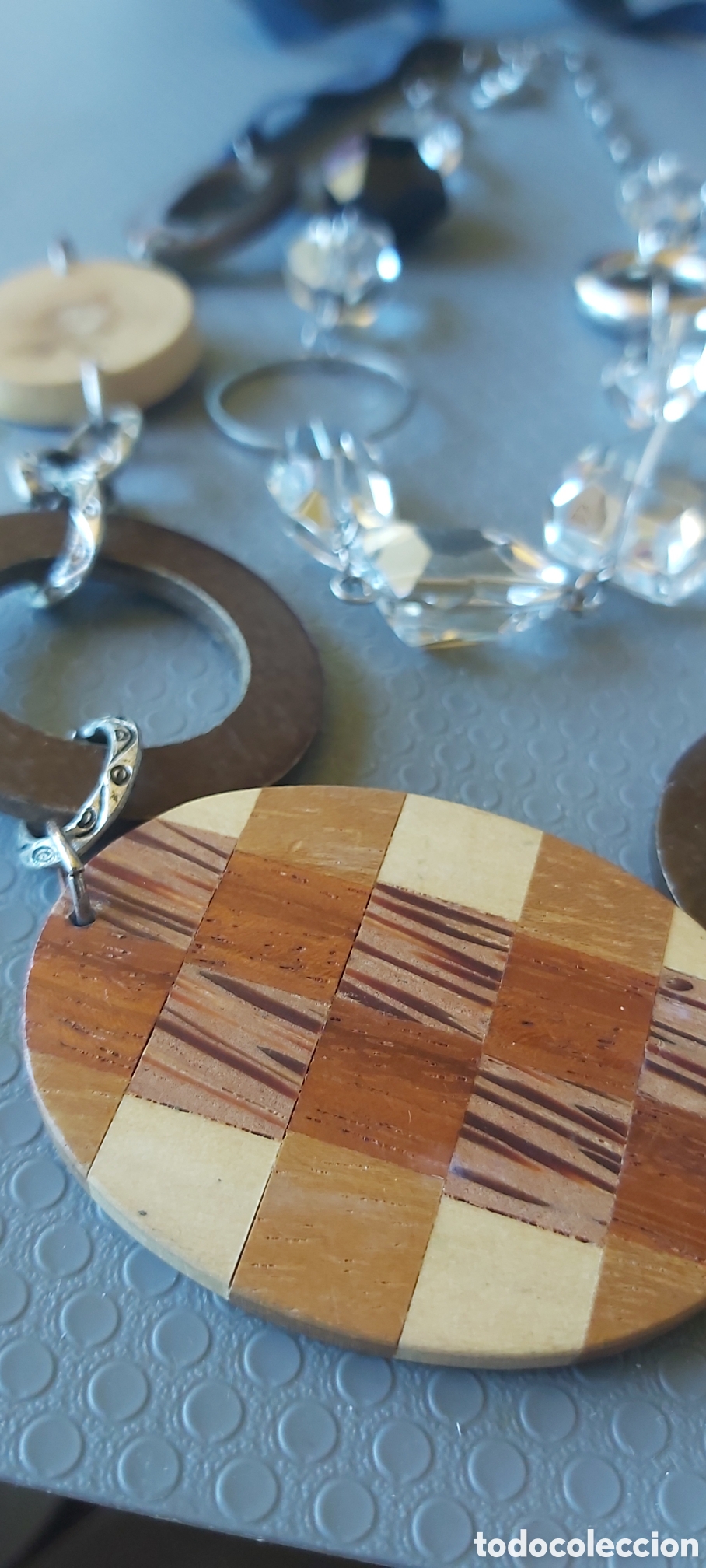 Vintage: Dos collares de madera y cristal - Foto 4
