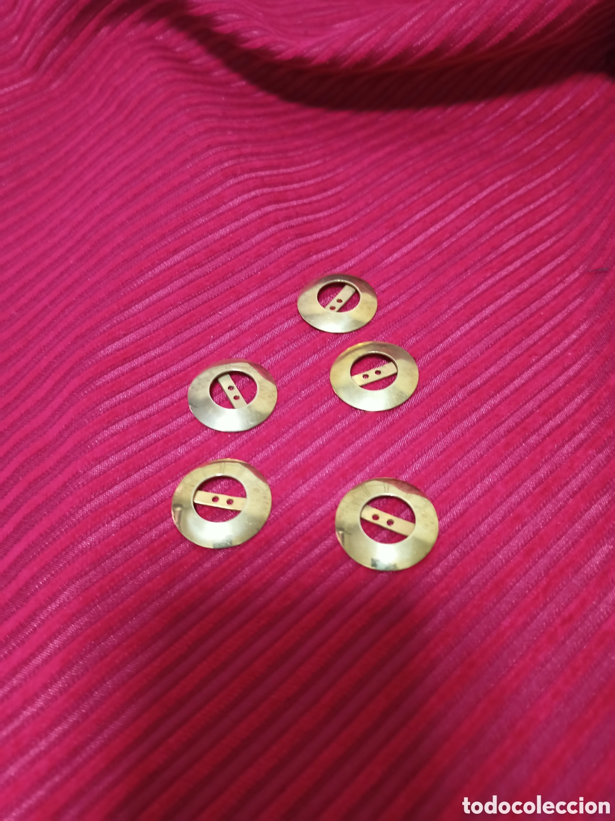 Vintage: Cinco originales botones metal dorado. - Foto 1