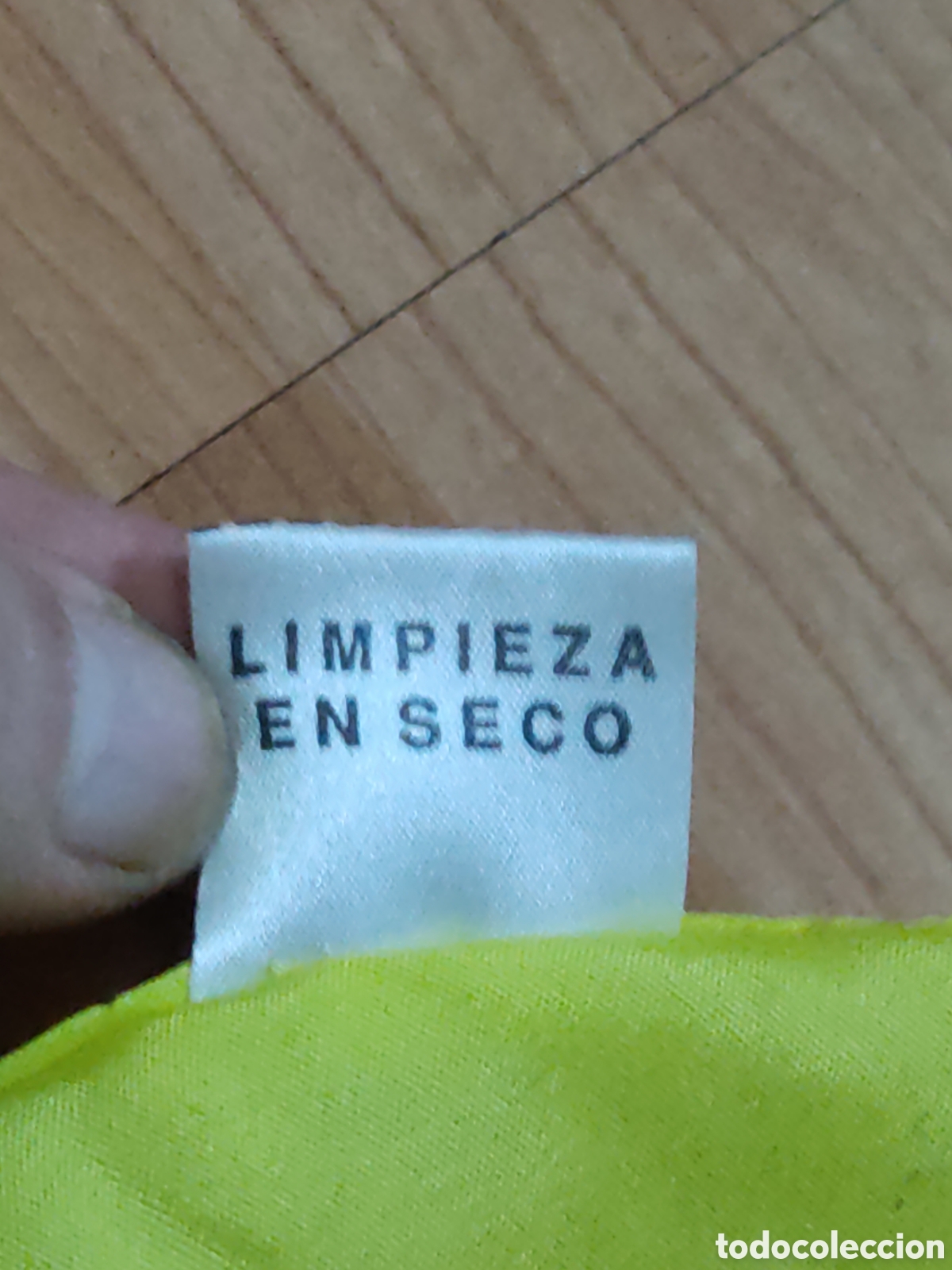 Vintage: Mant&oacute;n estampado amarillo 3 picos. - Foto 7