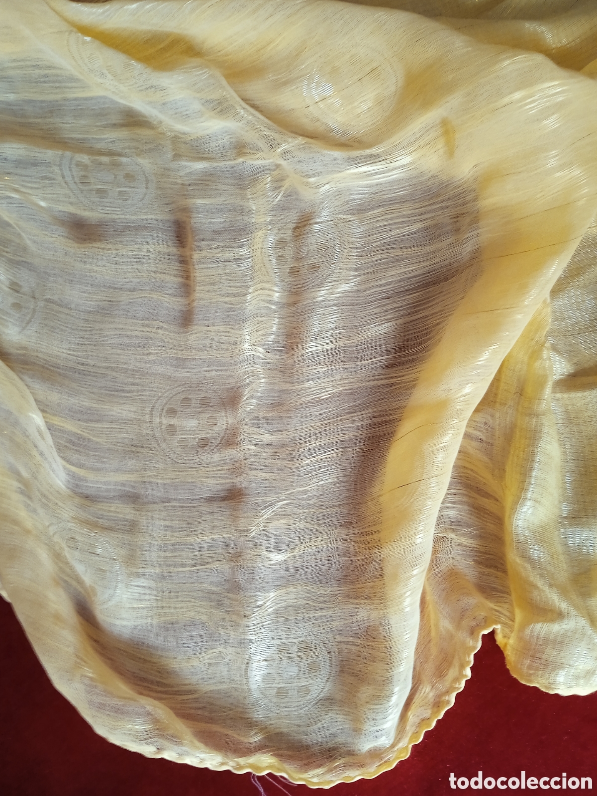 Vintage: Fular amarillo, terminado en flecos. - Foto 7
