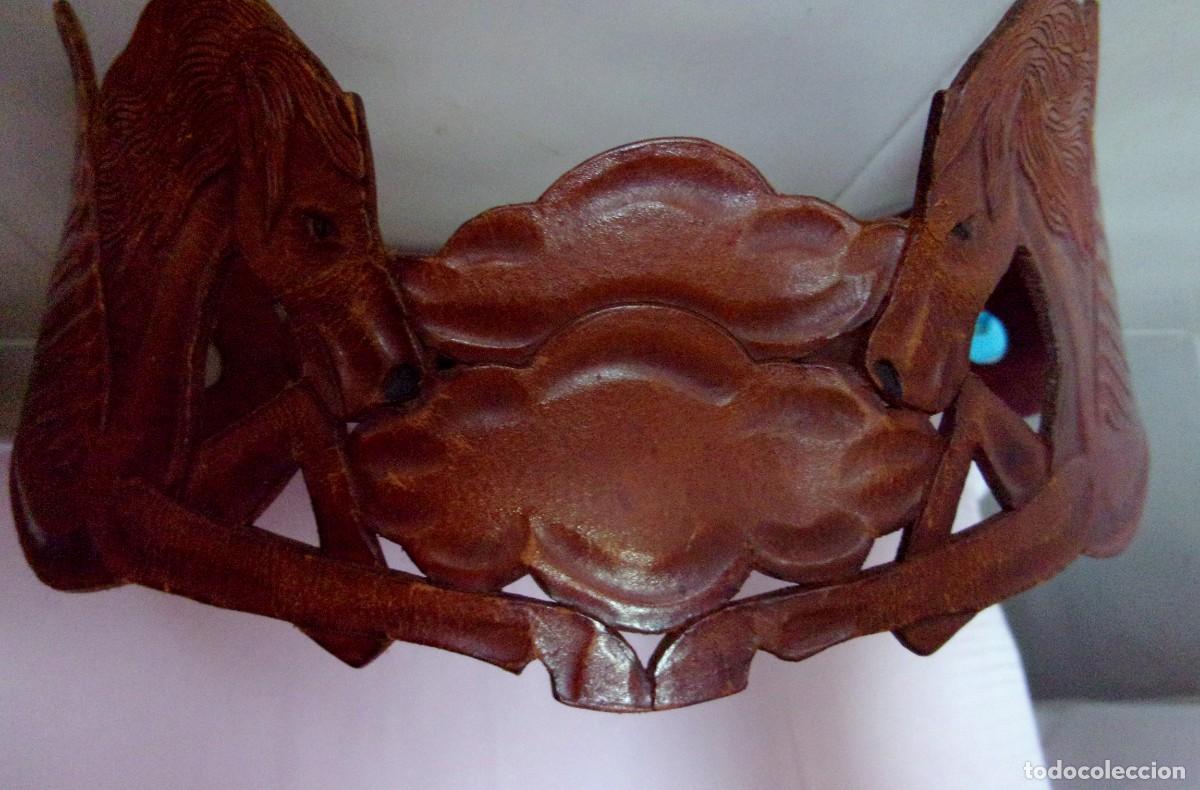 Vintage: CINTURON CUERO PEGASOS HECHO A MANO - Foto 2