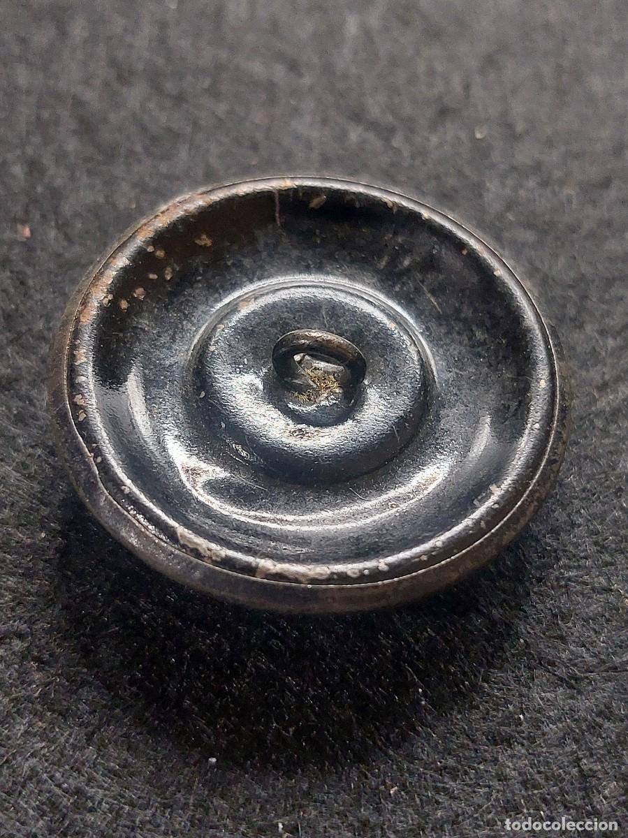 Vintage: BOT&Oacute;N DE ABRIGO MUY ANTIGUO 32 mm - Foto 2