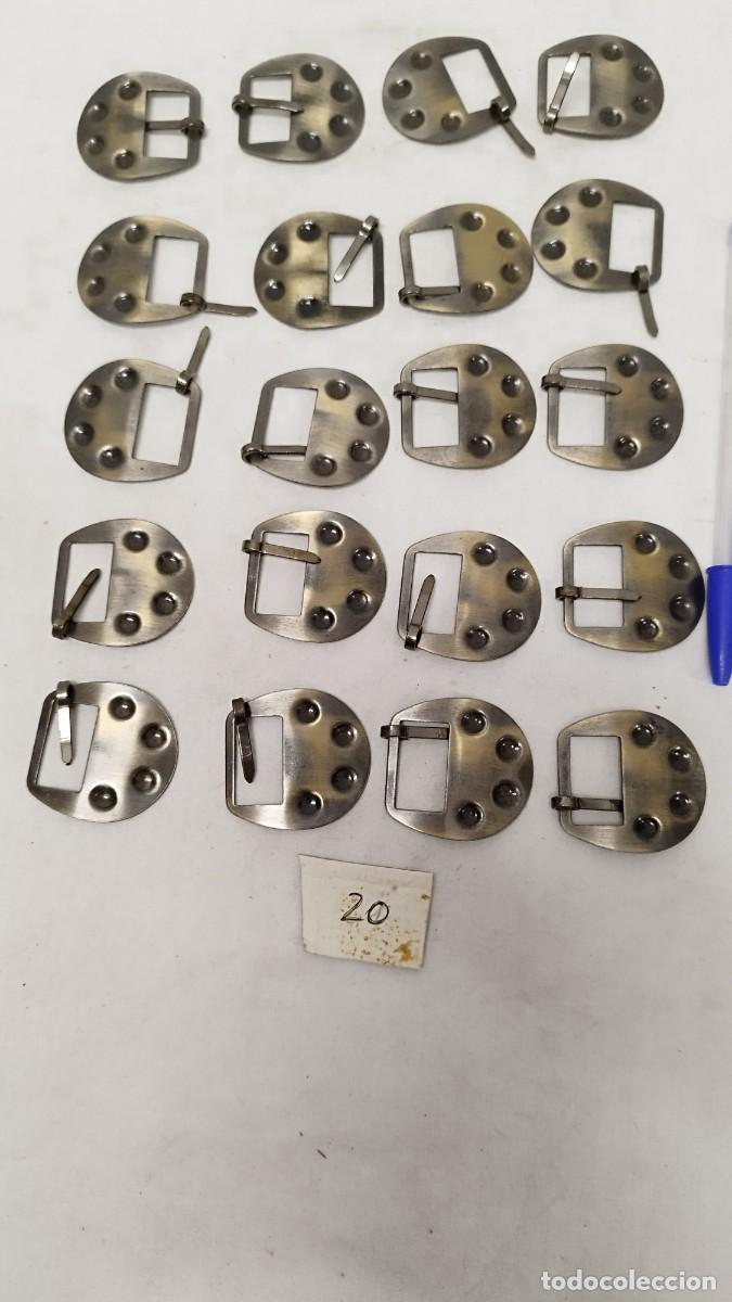Vintage: Lote de 20 antiguas hebillas de cintur&oacute;n - Foto 1