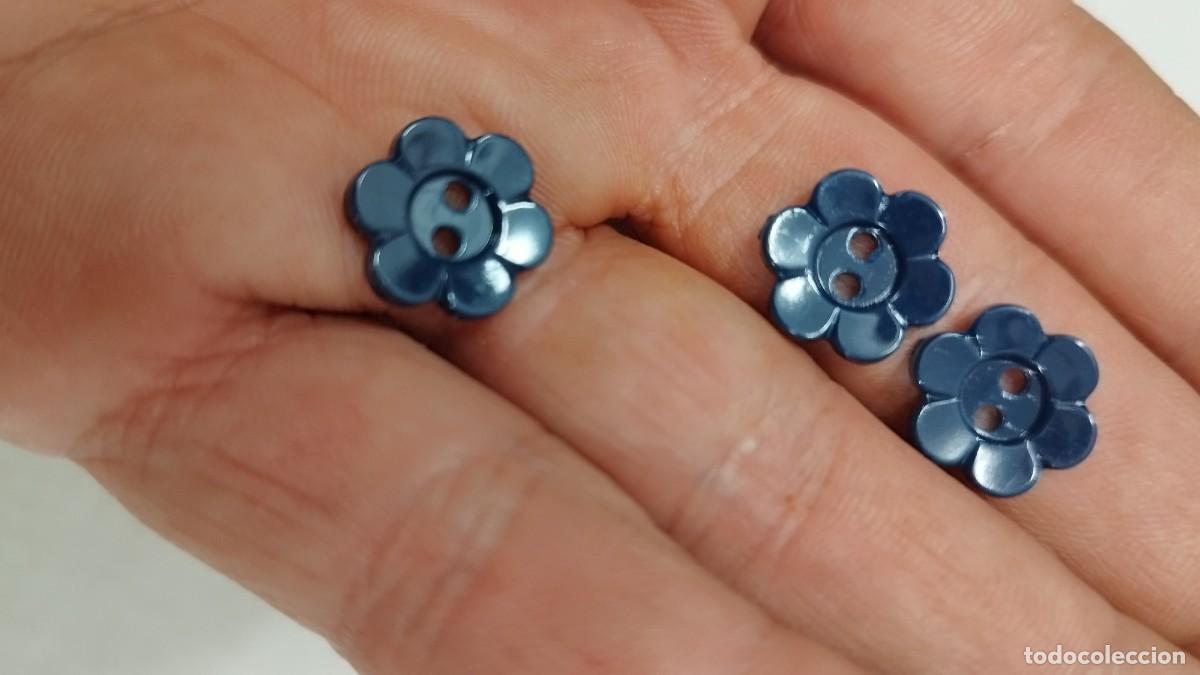 Vintage: Lote de antiguos botones en forma de flor - Foto 3